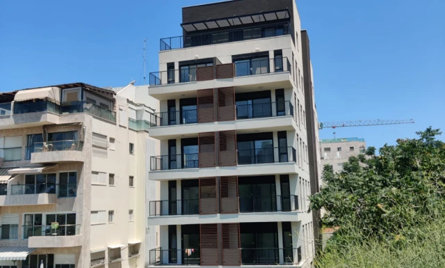 HaMa’ayan 54 — facade