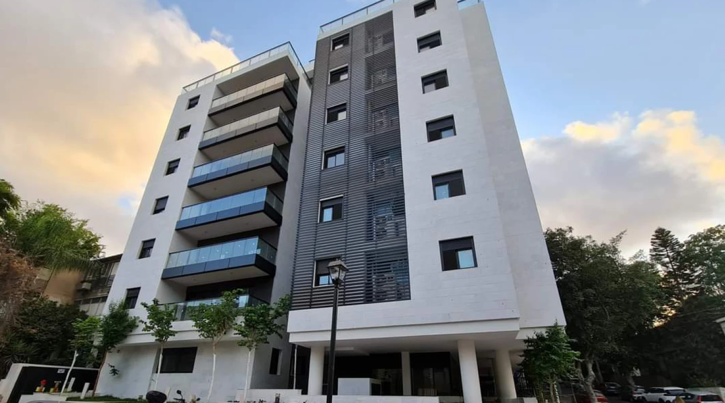 Teiber 50 seen from the street