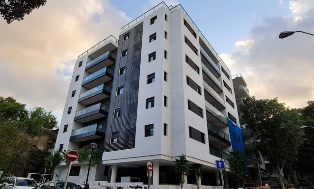 Teiber 50 — facade