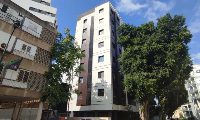 Yehudit 10 — facade